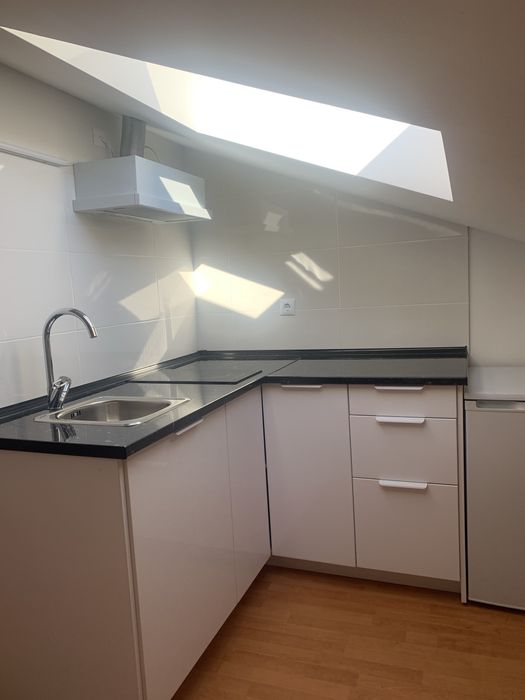 T2 lumiar metro ótima localização