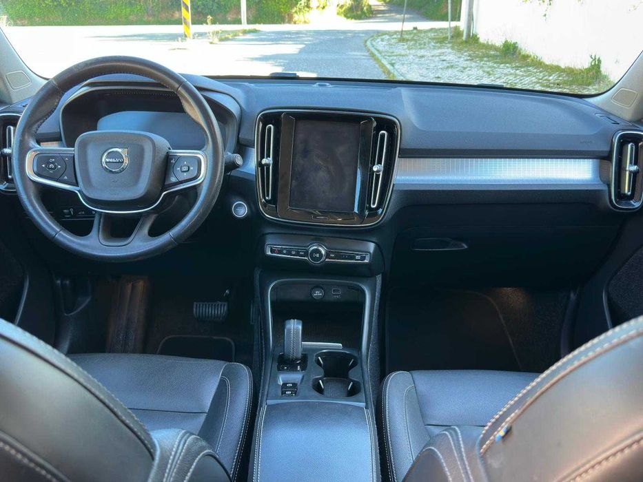 Volvo XC40 1.5 T5 Recharge - Plug IN
