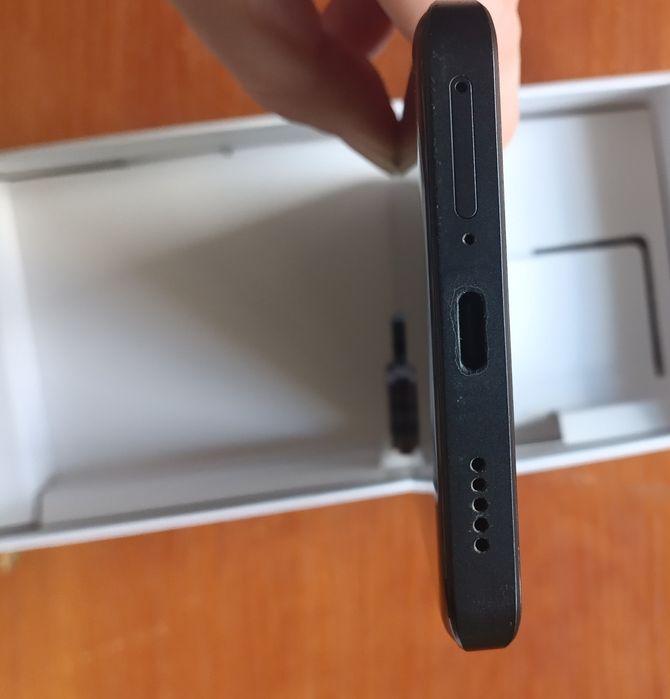 Продам смартфон Xiaomi Redmi Note 13 Pro+ 5G 12/512 Midnight Black