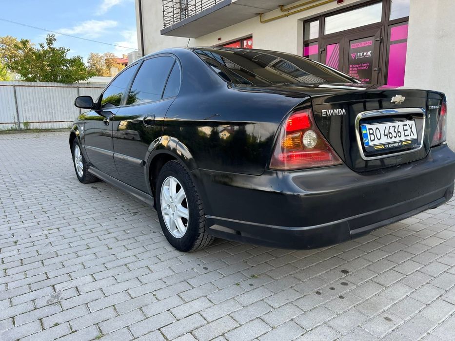 Продам Шевроле Евада