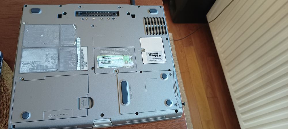 Laptop Dell bez ładowarki