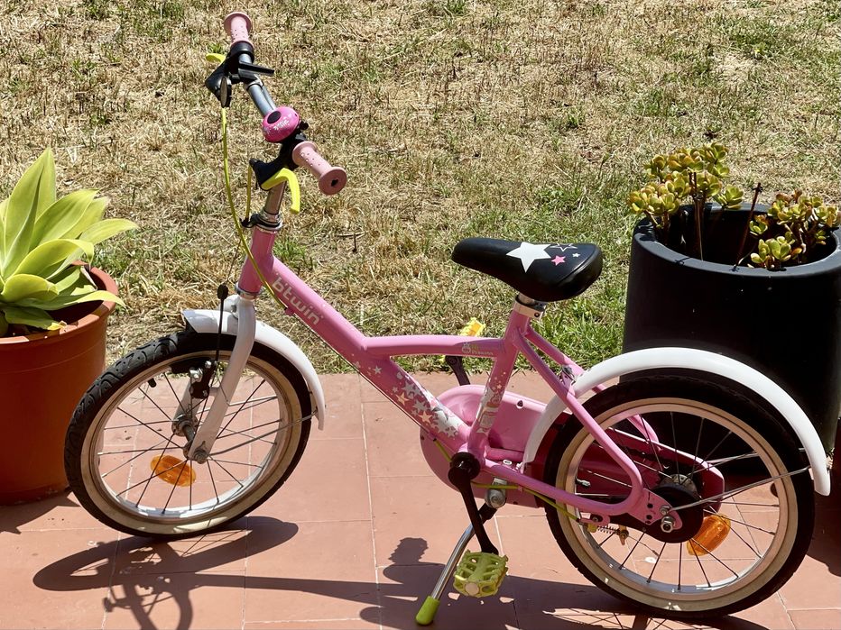 Bicicleta de princesa à procura de nova dona!