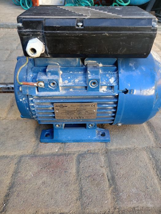 Silnik elektryczny 230V