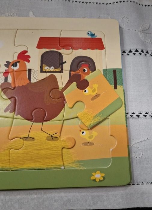 Livro com puzzle - O Quico Parte à aventura