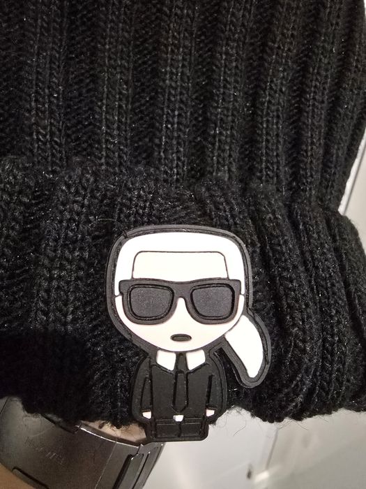 Czapka dziecięca  z bimbołem 3-5 lat