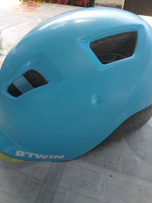Kask dziecięcy  używane