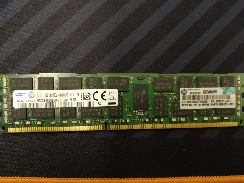 Para servidor - Samsung M393B1K70EB0-YH9Q2 8GB 1333MHz ECC PC3L-10600R