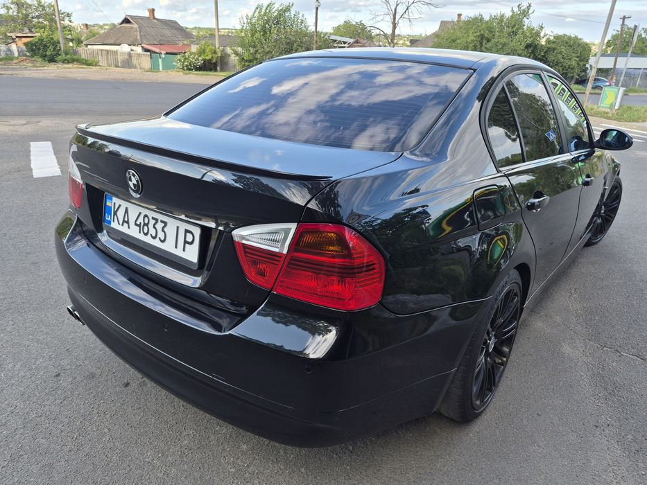 Продам  BMW 3 ( E90)
