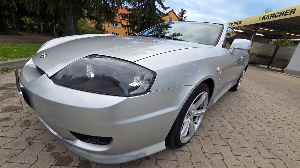 Hyundai Coupe