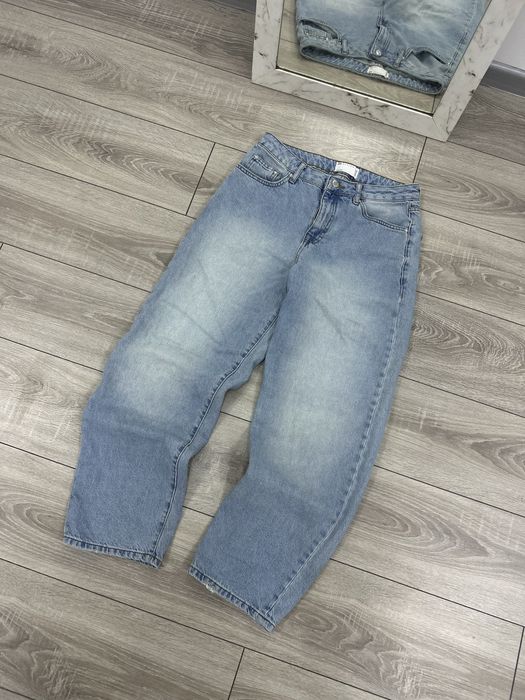 Мужские базовые светлые широкие джинсы