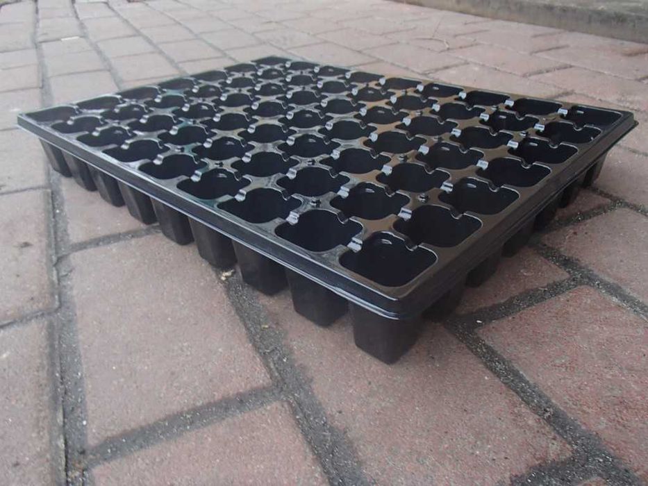 Касета на 63 комірки. Гурт 26,95грн. Роздріб 32грн