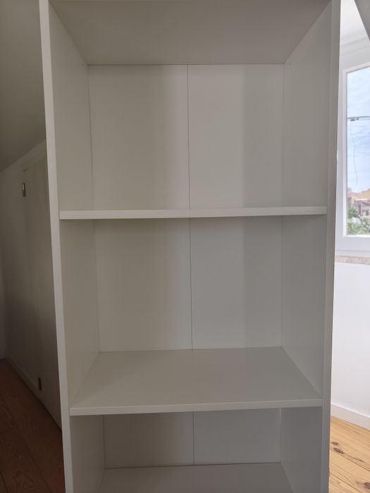 estante BAGGEBO da IKEA novo
Estante, branco, 50x25x160 cm
