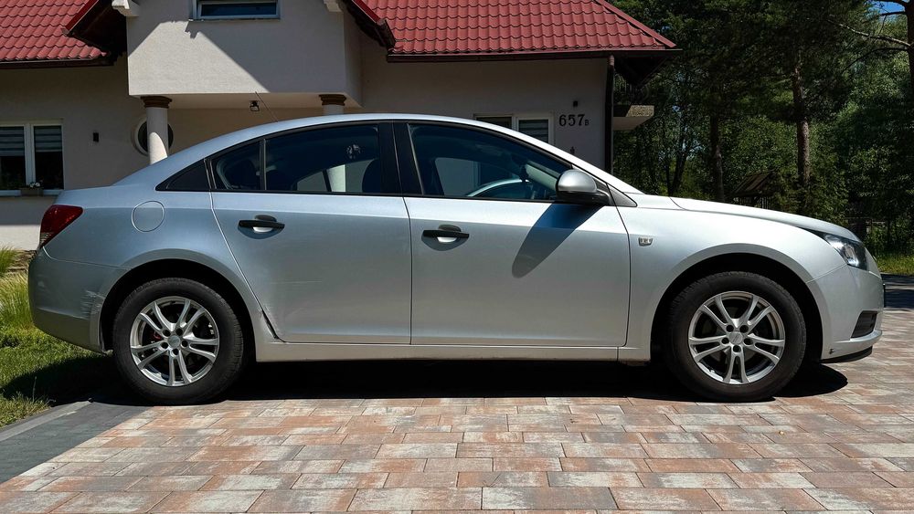 Chevrolet Cruze 1.6 PL Salon