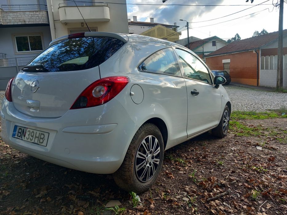 Opel corsa 1.2 gasolina 2009