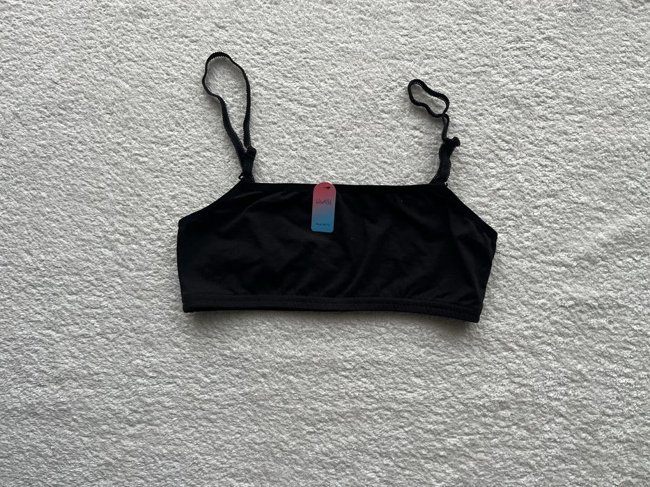 Nowy biustonosz crop top młodzieżowy na ramiączkach 65/75