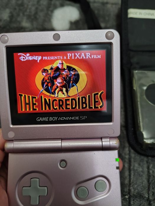 Nintendo Game Boy Advance SP