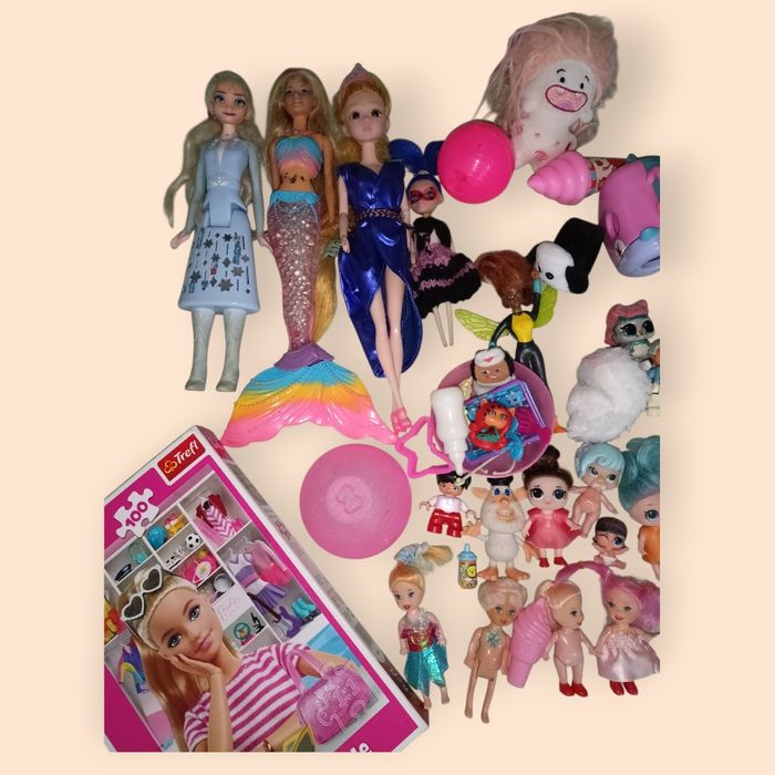 Іграшки і книжки дитячі. Все, що на фото