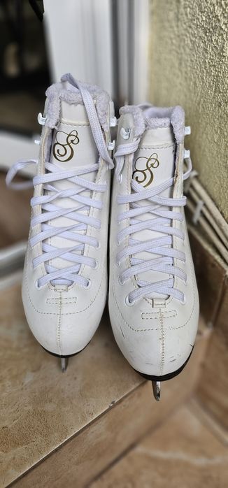 Łyżwy figurowe dziewczęce marki SPIN rozmiar 33 wkładka 21,3cm