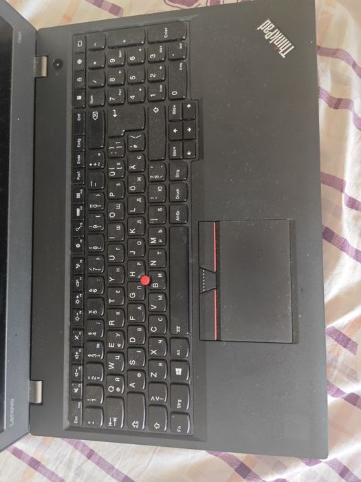 Продам ноутбук Lenovo think pad 560/256