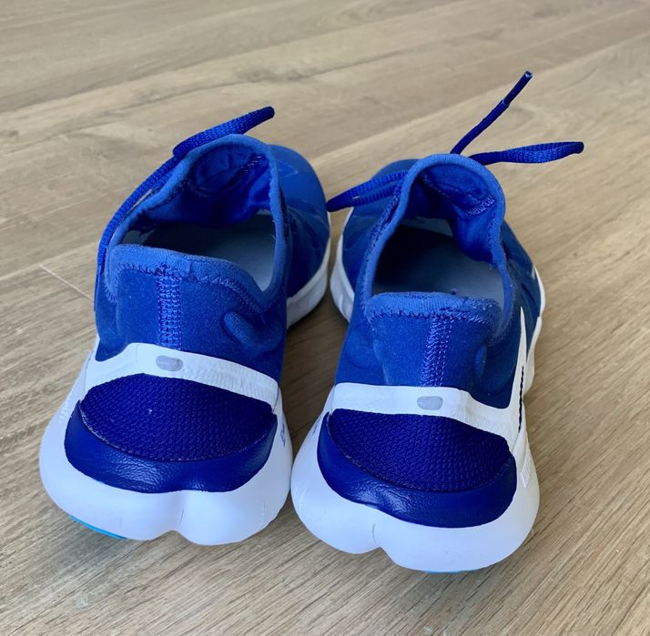 Nike - buty męskie do biegania r. 43