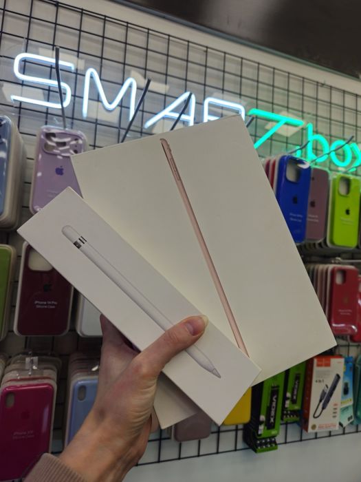 Планшет Apple iPad Pro 9.7" 32GB Рожевий + Apple Pencil