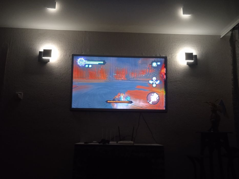 Телевизор PHILIPS 55' срочно