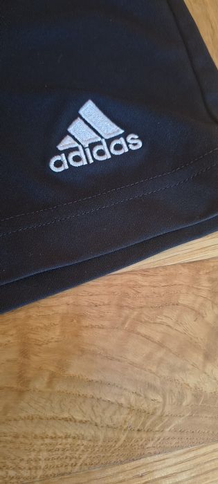 zestaw spodenki i koszulka adidas rozm 146