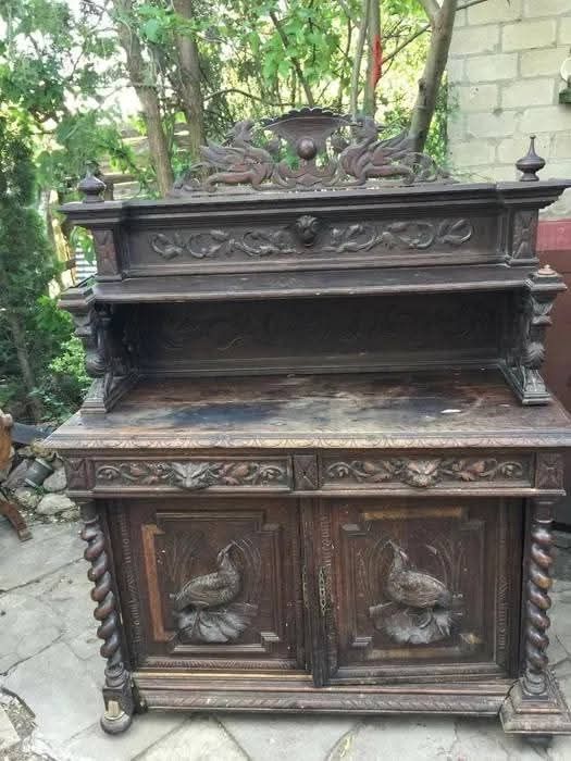 Буфет.   Резной.  Старинный.   Мебель старинная