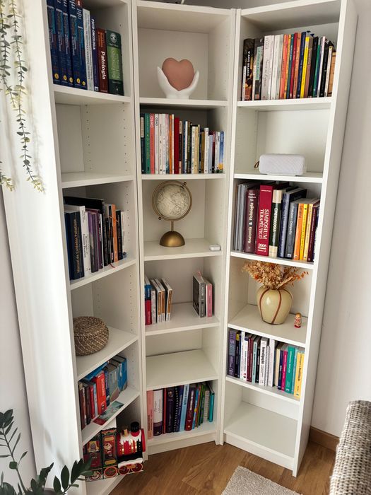 Estante de canto sala billy