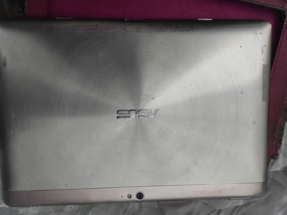 Планшет Asus на запчасті