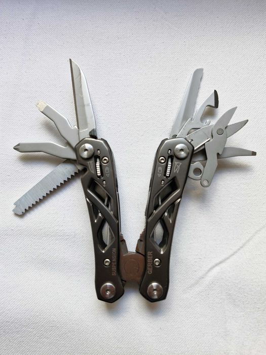 Multitool Gerber Suspension + pokrowiec - sklep 280 zł