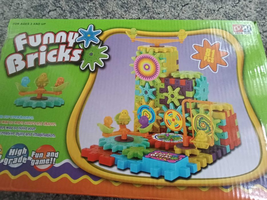 Дитячий конструктор Funny Bricks, 81 деталь, новий