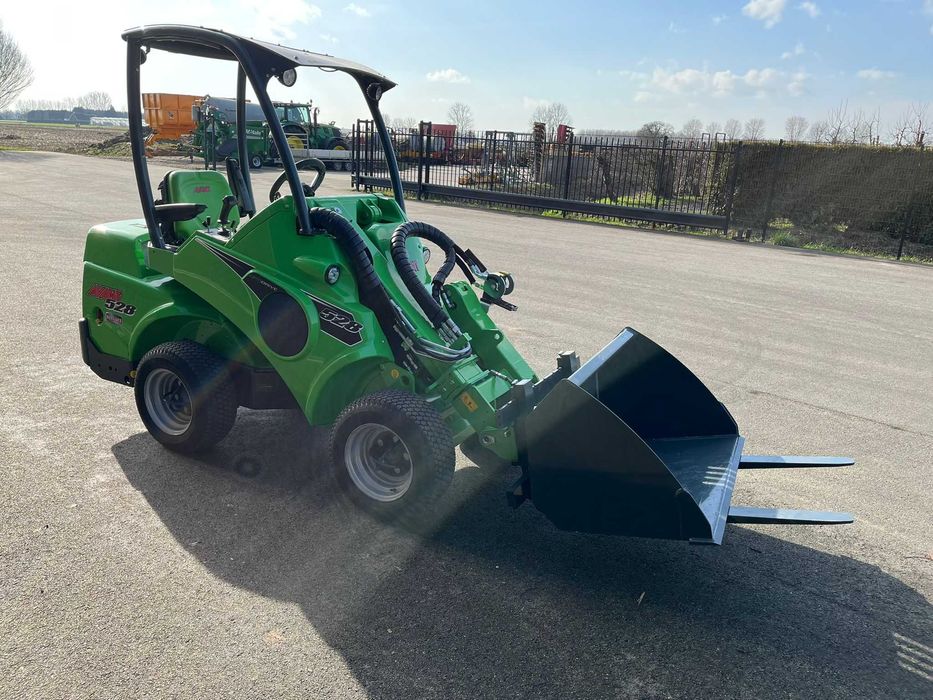 Avant 528 z 2023 roku 252 mtg. Bardzo zadbana ! Pełna dokumentacja.