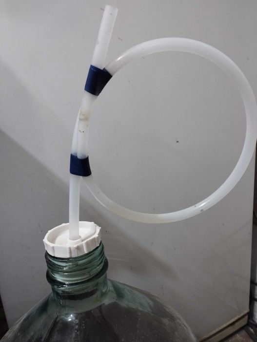 Крышка, пробка,корок гидрозатвор,гідрозатвор для бутля, бутыля, бутеля