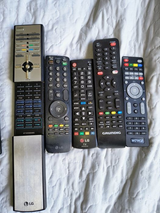 Piloty TV.samsung.Sony.LG.Grunding..