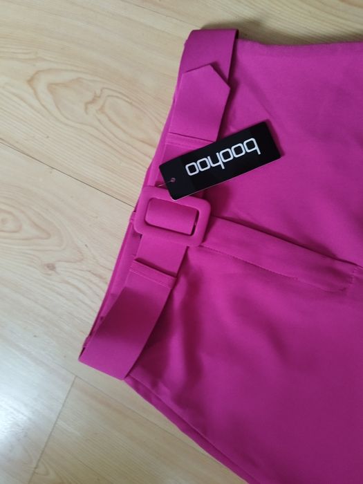 Boohoo Spodnie na każdą okazję S-M