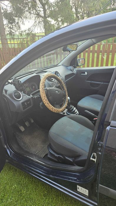 Ford Fiesta 1,3 benzyna 2005r.