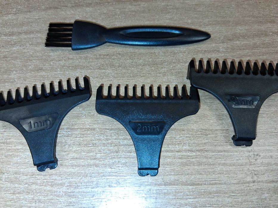 E173 Nakładki Grzebienie Dystansowe Trymer 1mm 2mm 3mm Zestaw Pędzelek