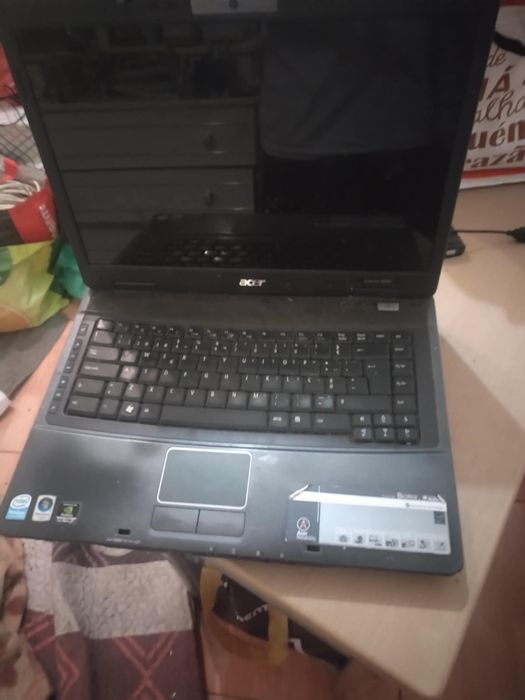 Vendo portátil para peças com carregador