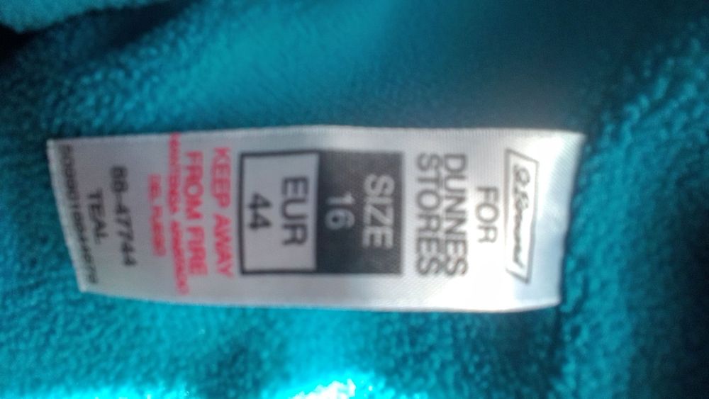 Продам жіночу куртку .