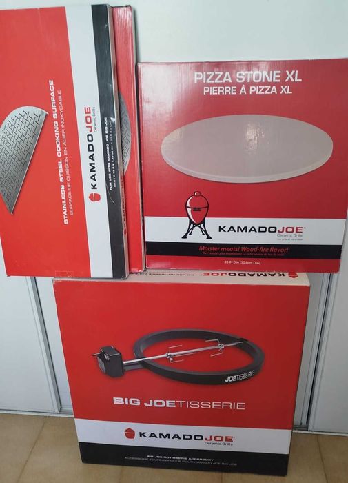Grelhador Kamado Joe com acessórios