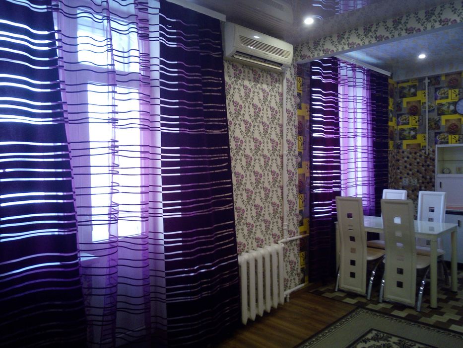 2-комн. кв. центр с ремонтом остановка пл.Поляка, рядом с проспектом