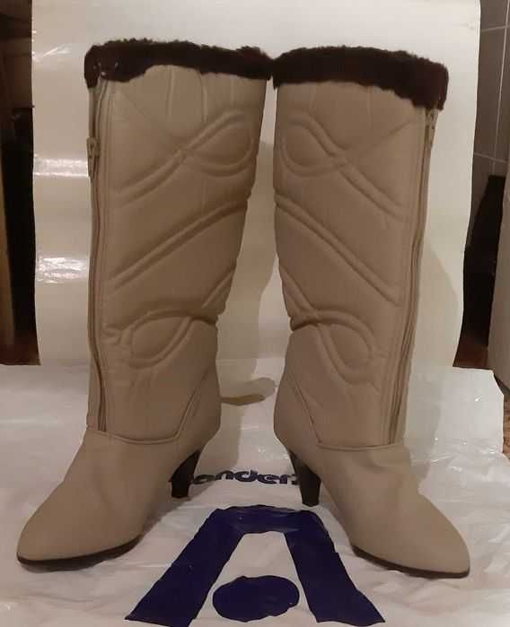 Нові  жіночі чоботи  демісезон