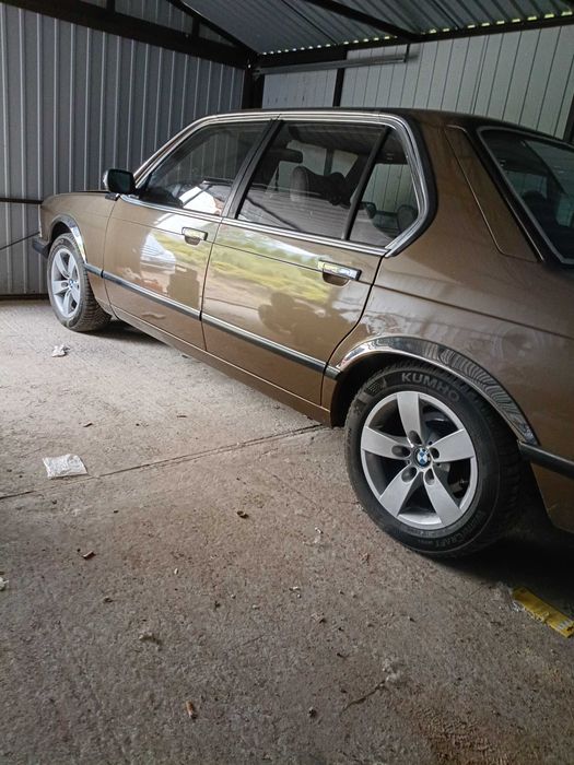 BMW e 23 728 Automat