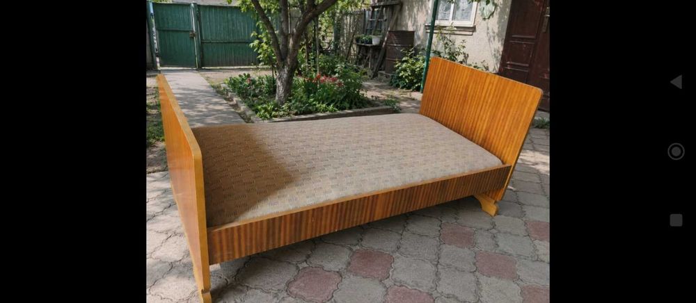 продам диван односпальний