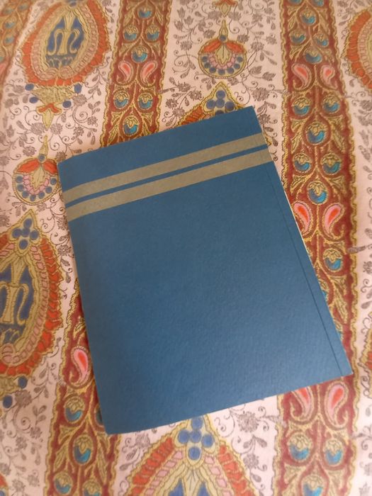 Timor Leste pequeno livro do Instituto Camões