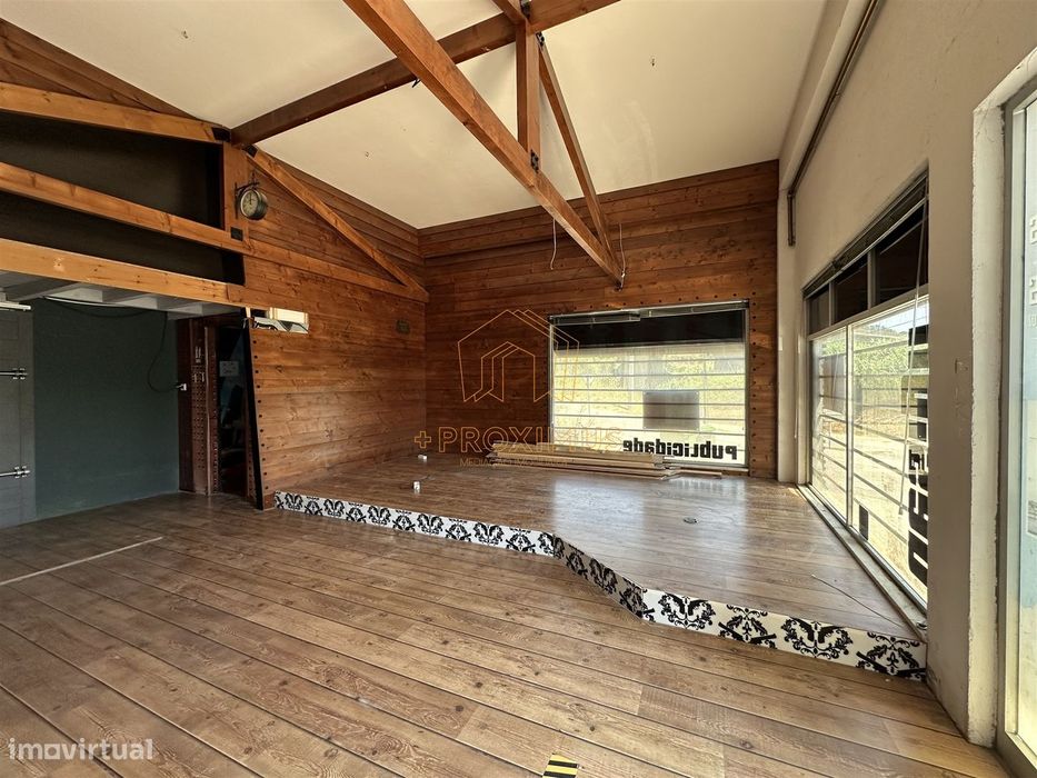 Loja c/ garagem - Figueira da Foz