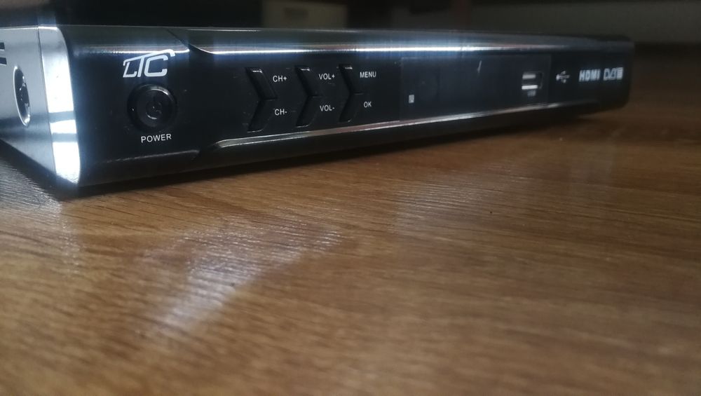 Dekoder DVB-T z pilotem i hdmi