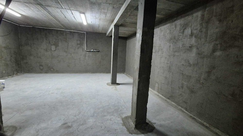 Wynajmę lokal o powierzchni 60 m2 w piwnicy budynku w Michałowicach koło Krakowa