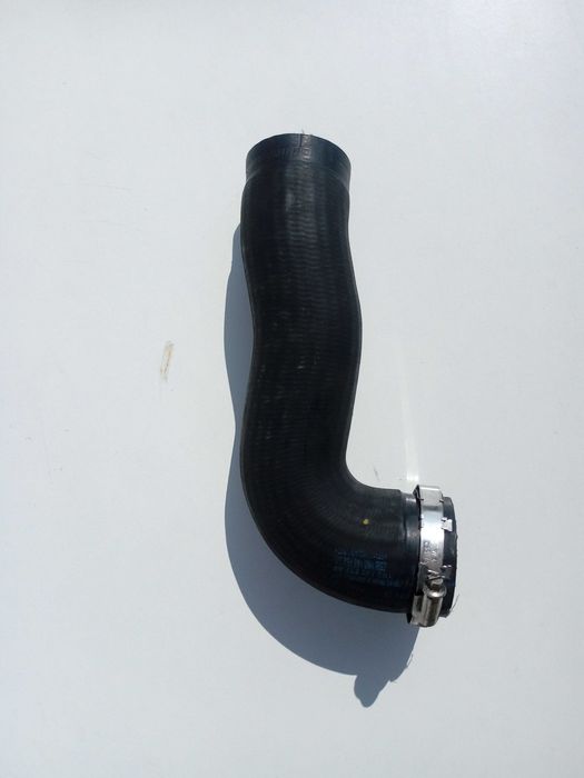 Патрубок интеркулера 1K0145832 Passat B6 B7 CC Golf 5 6 Superb 2 A5